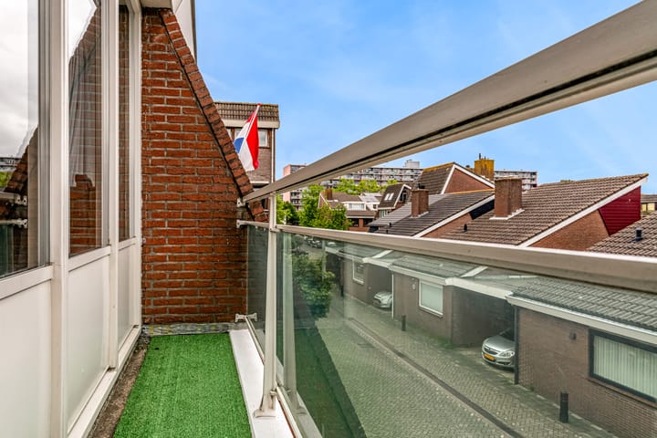 Photo 31 of Hoeker 35