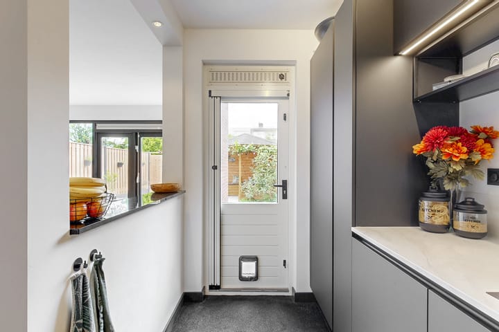 Photo 25 of Hoeker 35