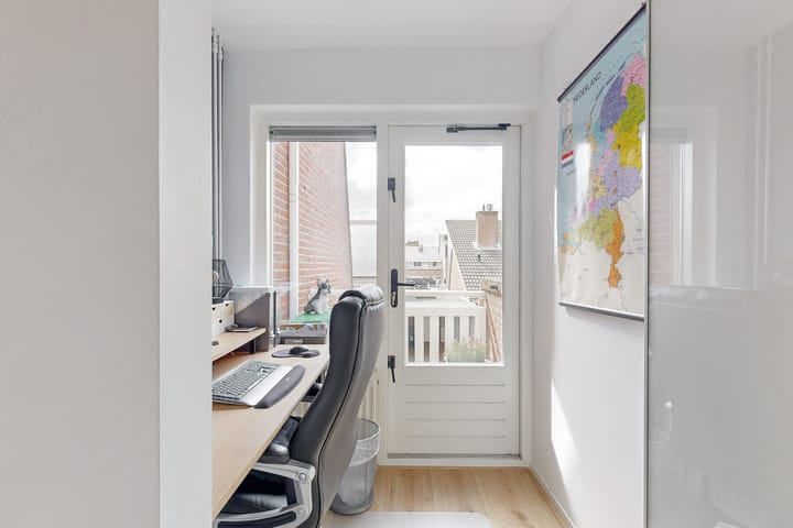 Photo 37 of Hoeker 35