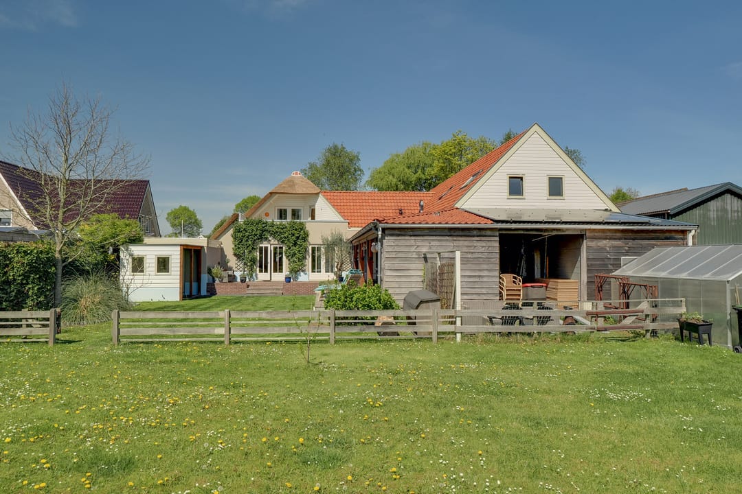 Photo 47 of Zwaagdijk 103