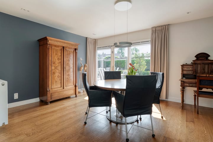 Foto 15 van Van 't Hofflaan 9