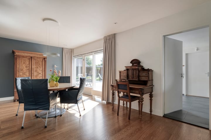 Foto 16 van Van 't Hofflaan 9