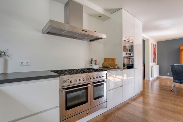 Foto 18 van Van 't Hofflaan 9