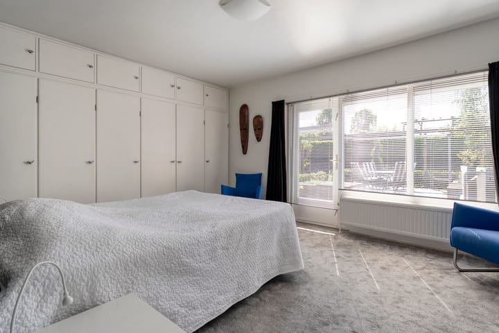 Foto 24 van Van 't Hofflaan 9