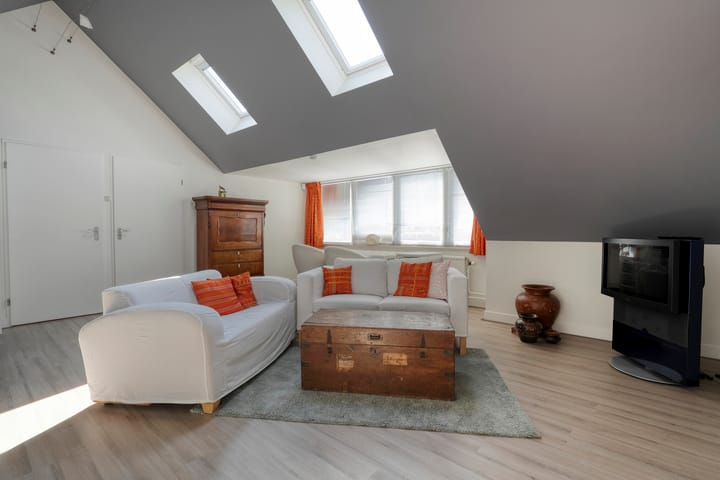 Foto 31 van Van 't Hofflaan 9