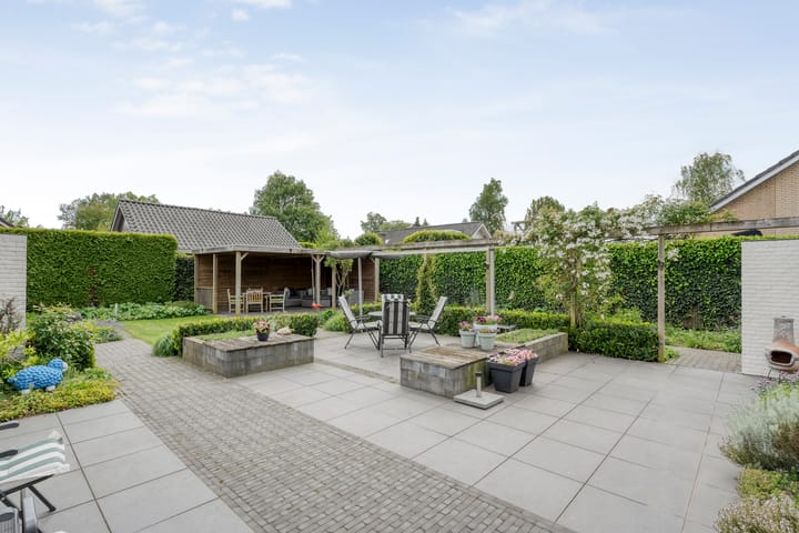 Foto 48 van Van 't Hofflaan 9