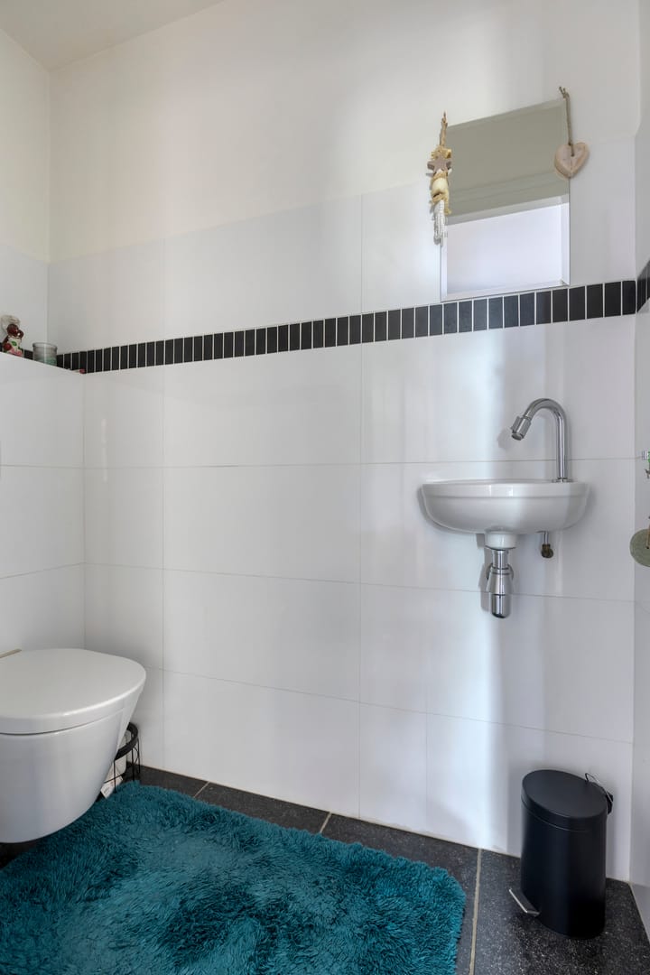 Photo 17 of Rechterstraat 2-A