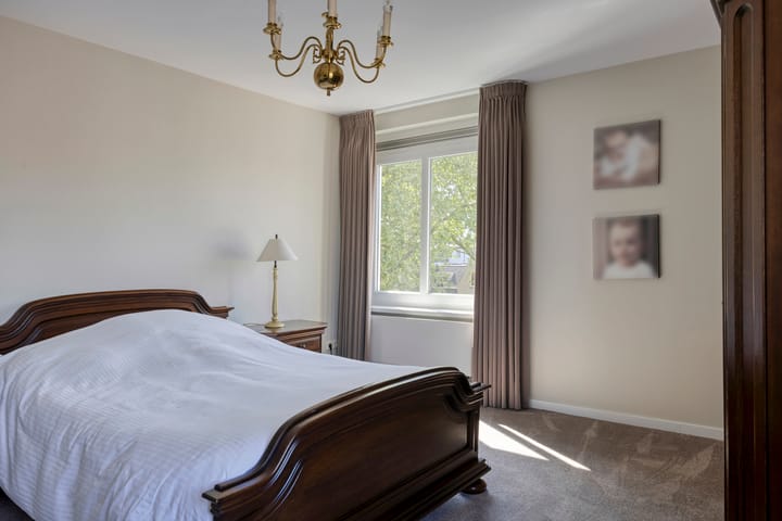 Photo 20 of Rechterstraat 2-A