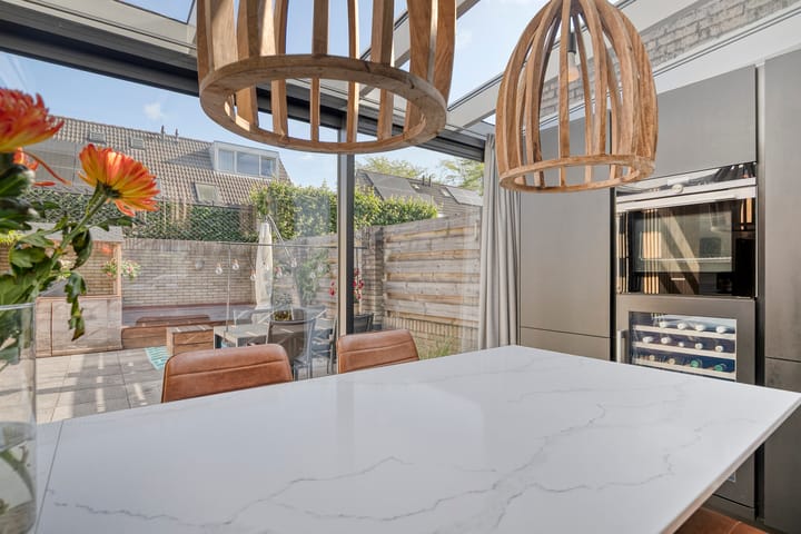 Photo 10 of Aarnout Drostdreef 7