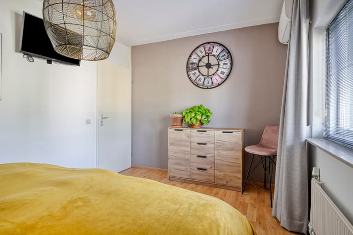 Photo 18 of Aarnout Drostdreef 7