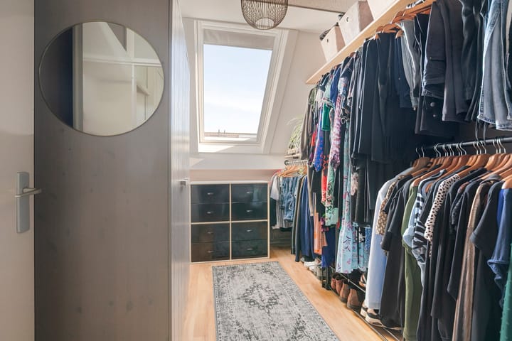 Photo 21 of Aarnout Drostdreef 7