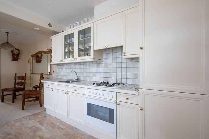 Photo 13 of Valkenburgseweg 3