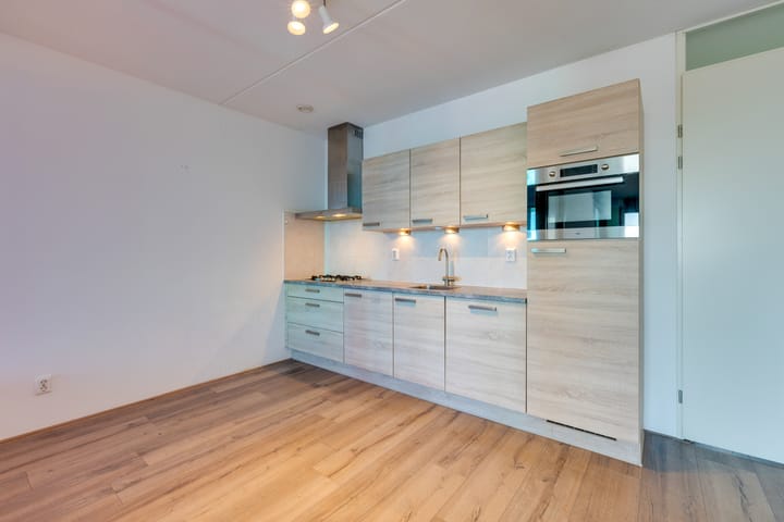 Foto 15 van Kometenstraat 50