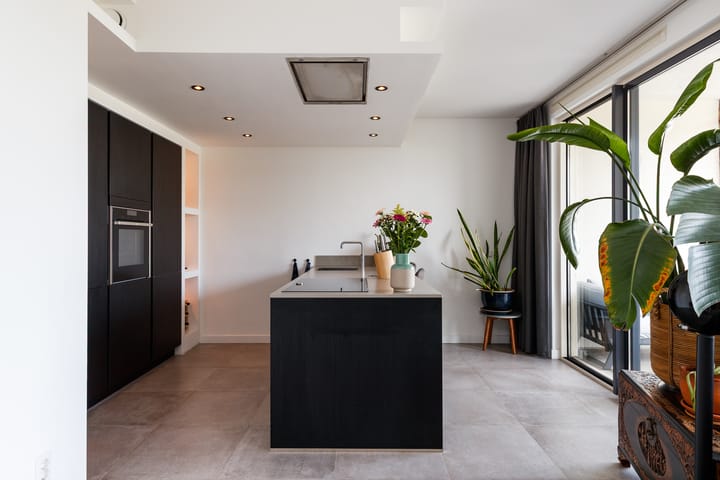 Foto 10 van San Marinostraat 91