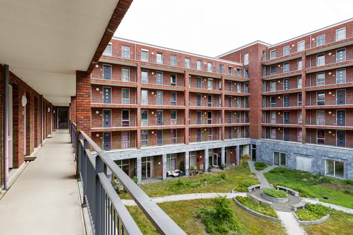 Foto 23 van San Marinostraat 91