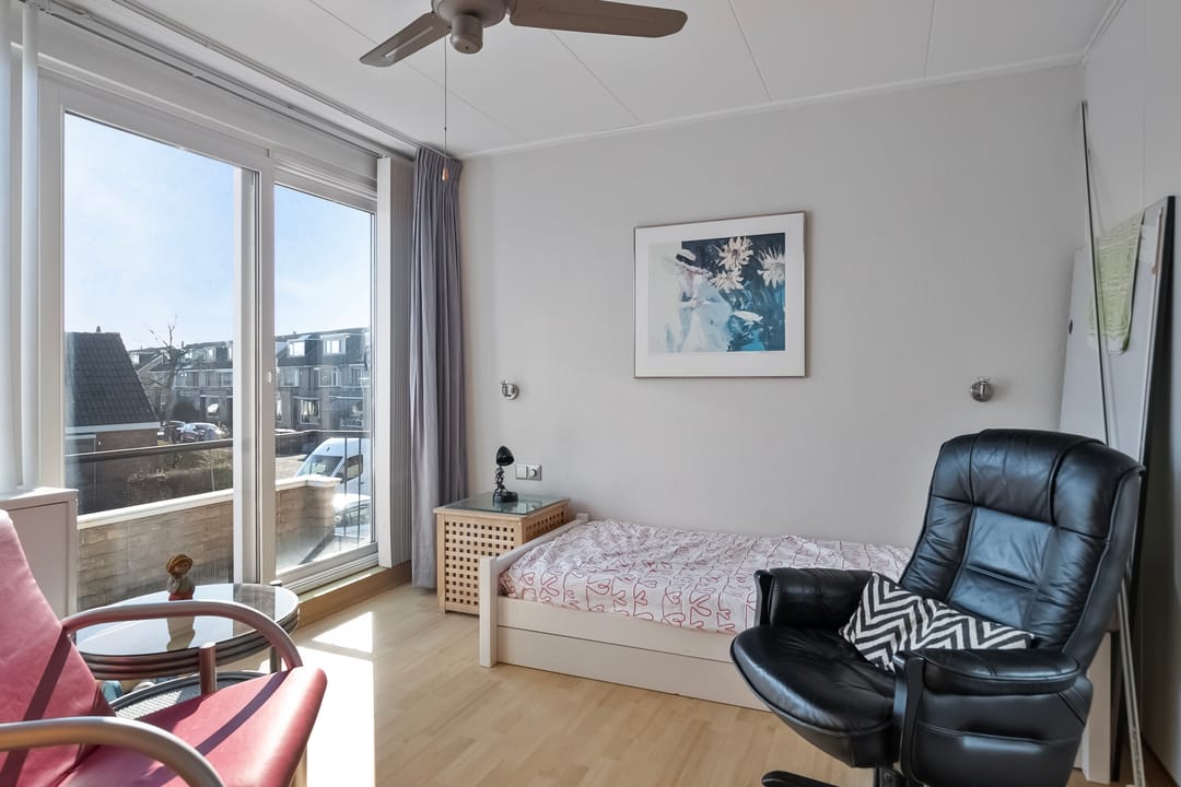 Foto 22 van Aert van Nesstraat 22