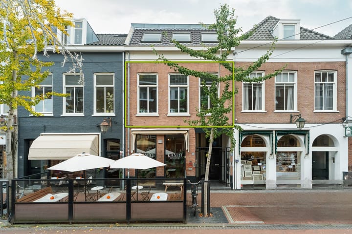 Foto 1 van van Welderenstraat 18