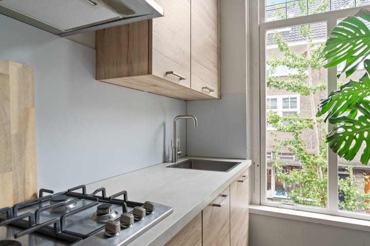 Foto 14 van van Welderenstraat 18