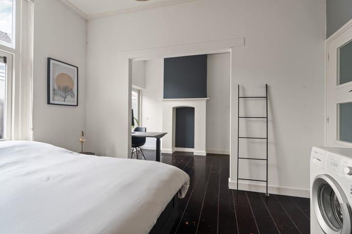 Foto 19 van van Welderenstraat 18