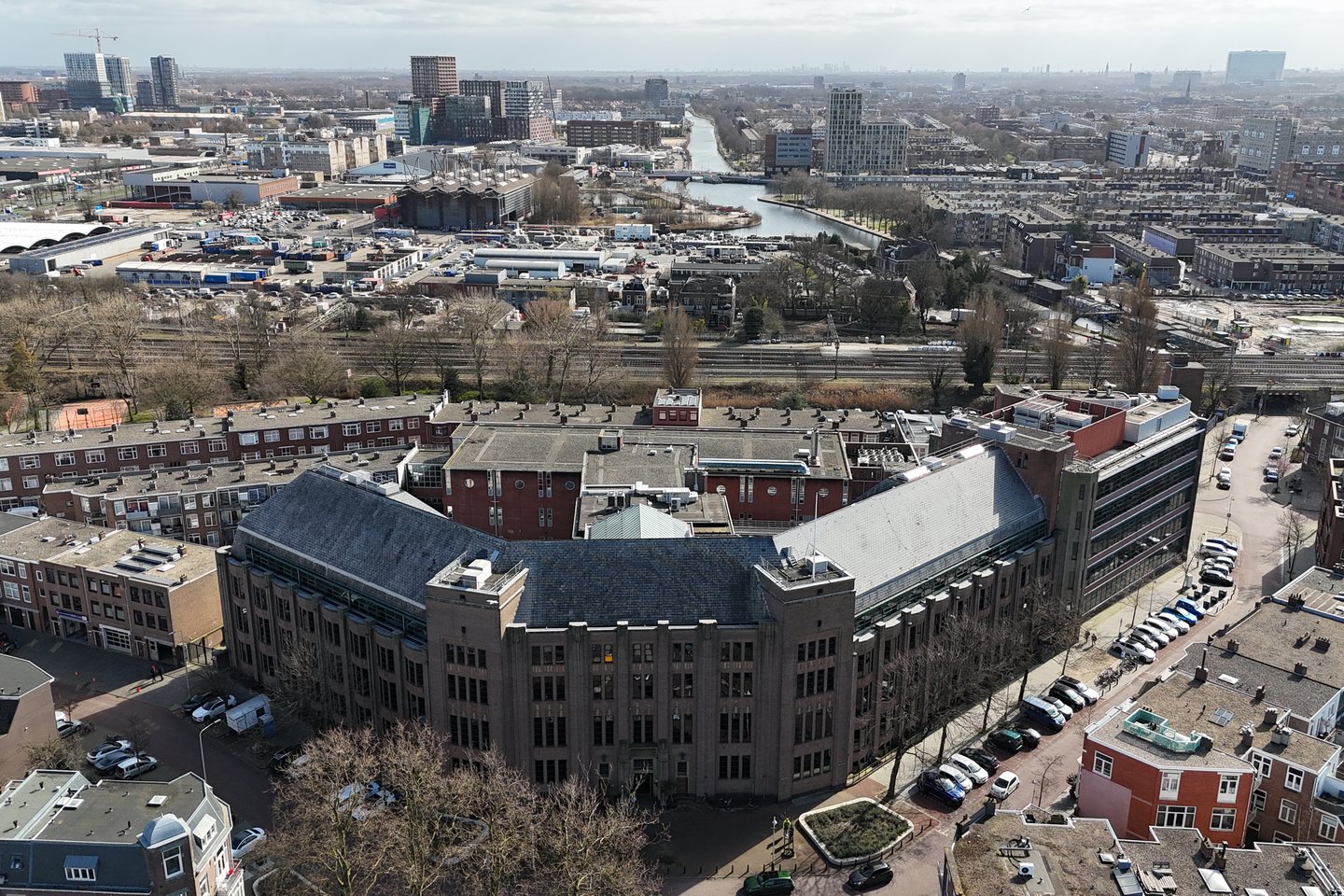 View photo 1 of Spaarneplein 2