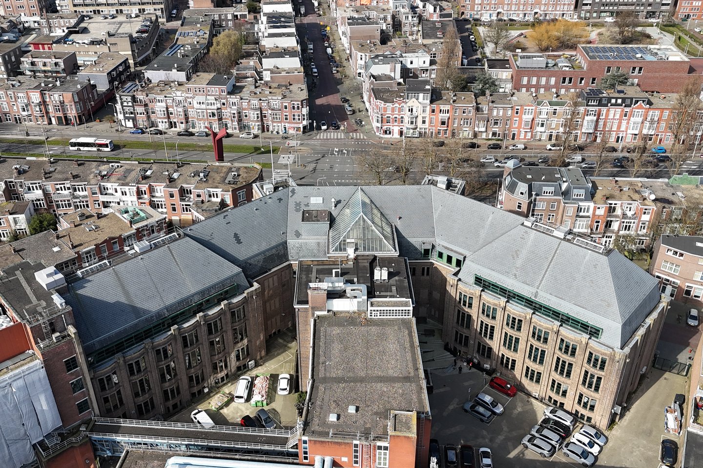 View photo 2 of Spaarneplein 2