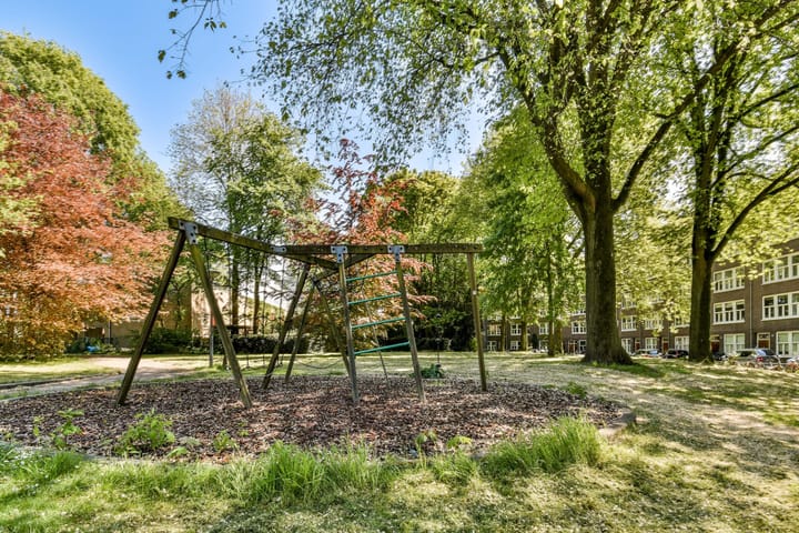 Photo 21 of Westzaanstraat 41-3