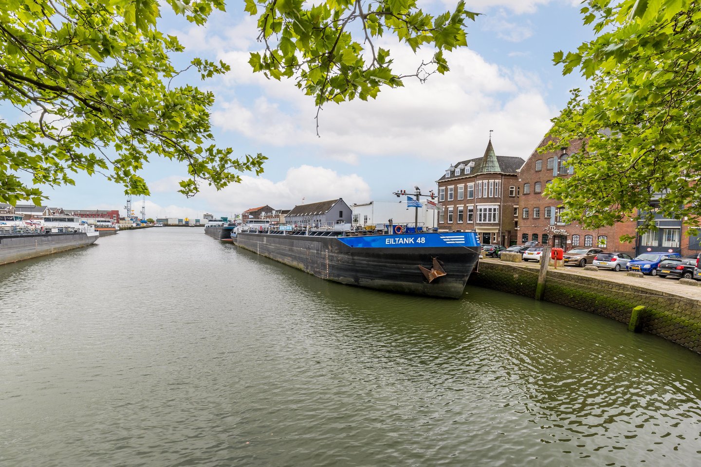 View photo 3 of Koningin Wilhelminahaven ZZ 13