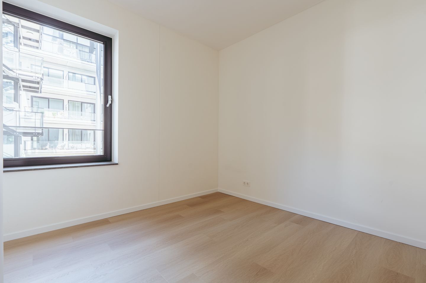 Foto 44 van Burgemeester Rijnderslaan 370