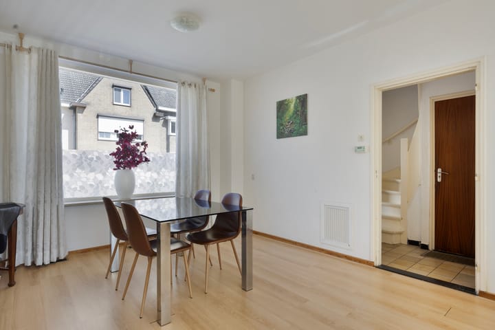 Foto 8 van Heinsbergerweg 140