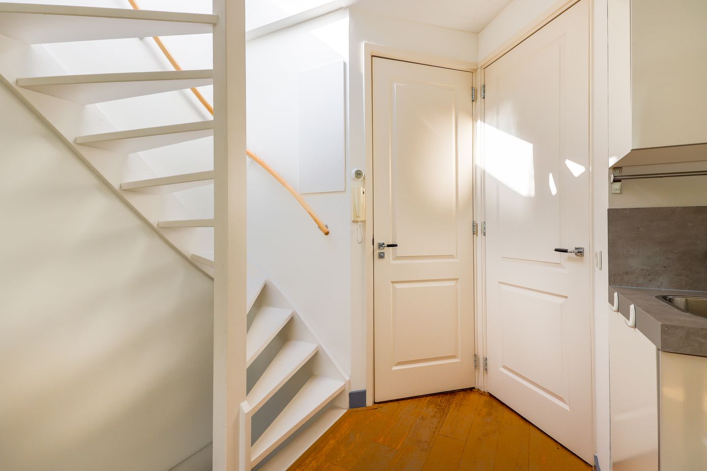 Foto 25 van Hopakker 67-B