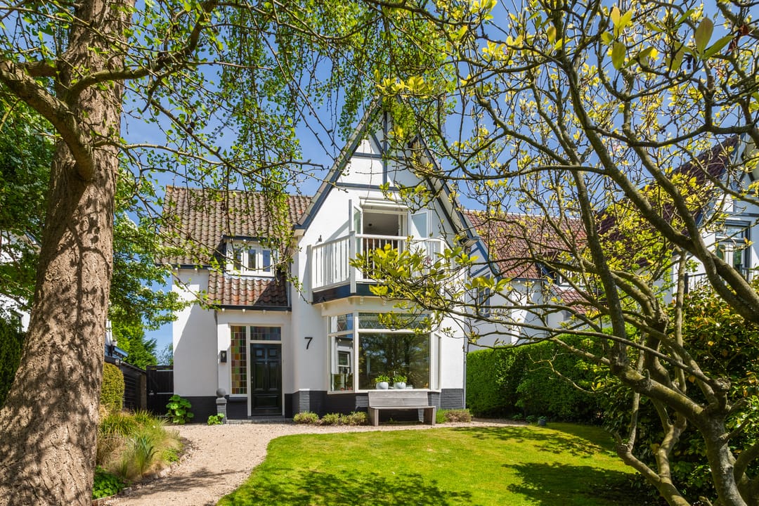 Foto 1 van Stationsweg 7