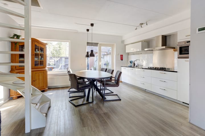 Foto 3 van Doornappel 9