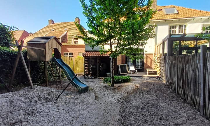 Foto 40 van Burg van der Lelysingel 23