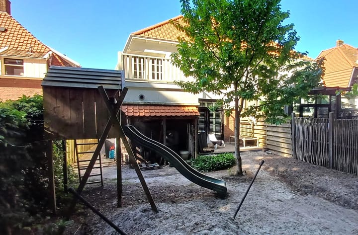 Foto 36 van Burg van der Lelysingel 23