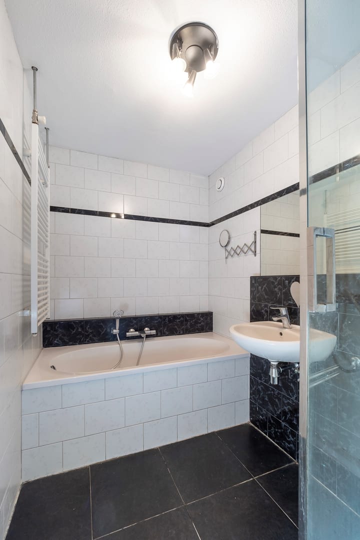 Foto 17 van De Waarden 110