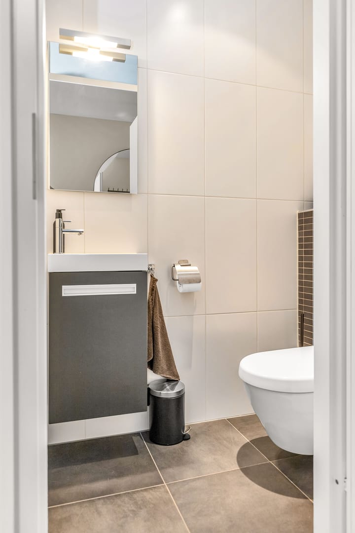 Photo 12 of Antonlaan 86