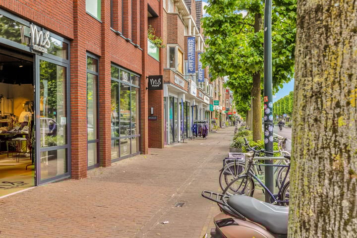 Photo 40 of Antonlaan 86