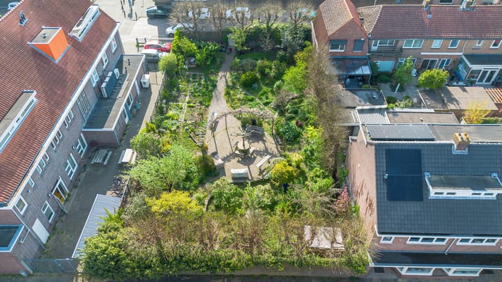 Foto 38 van Larixstraat 26