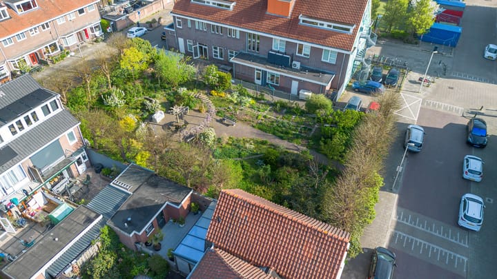 Foto 39 van Larixstraat 26