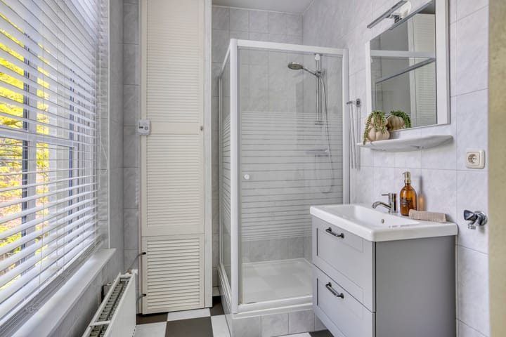 Foto 14 van van Berchenstraat 24