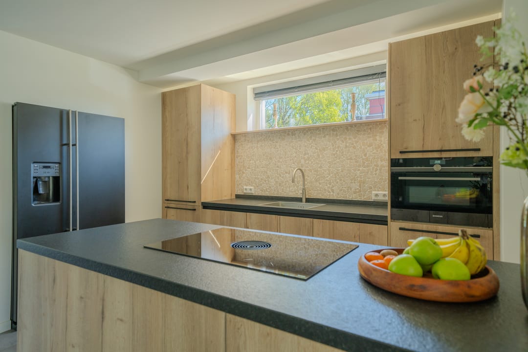 Foto 2 van Assepoester 13