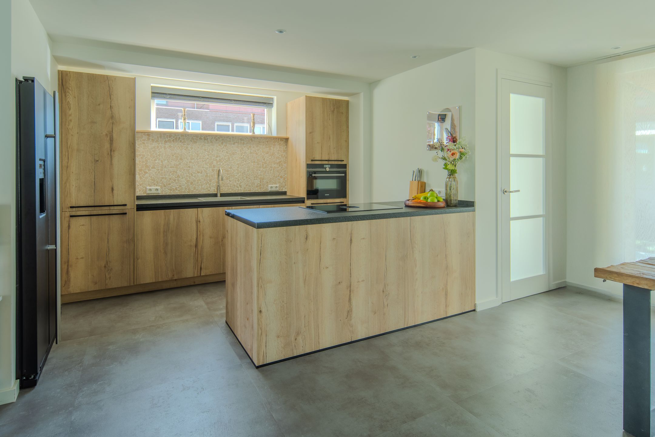 Foto 9 van Assepoester 13