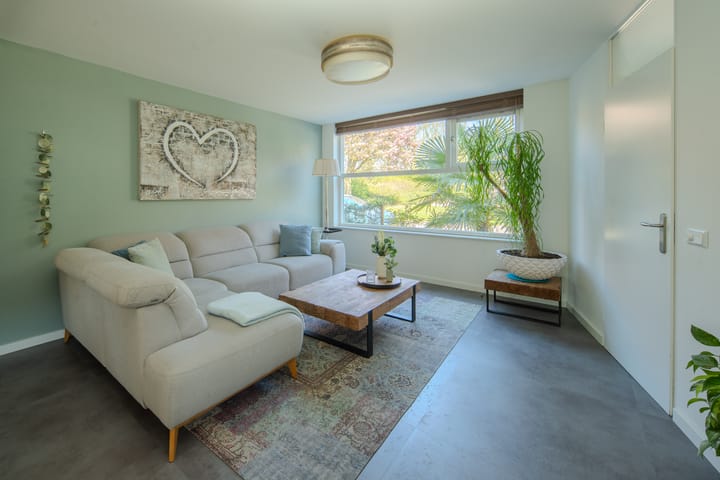 Foto 10 van Assepoester 13