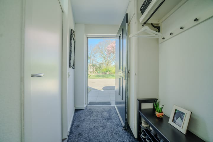 Foto 15 van Assepoester 13