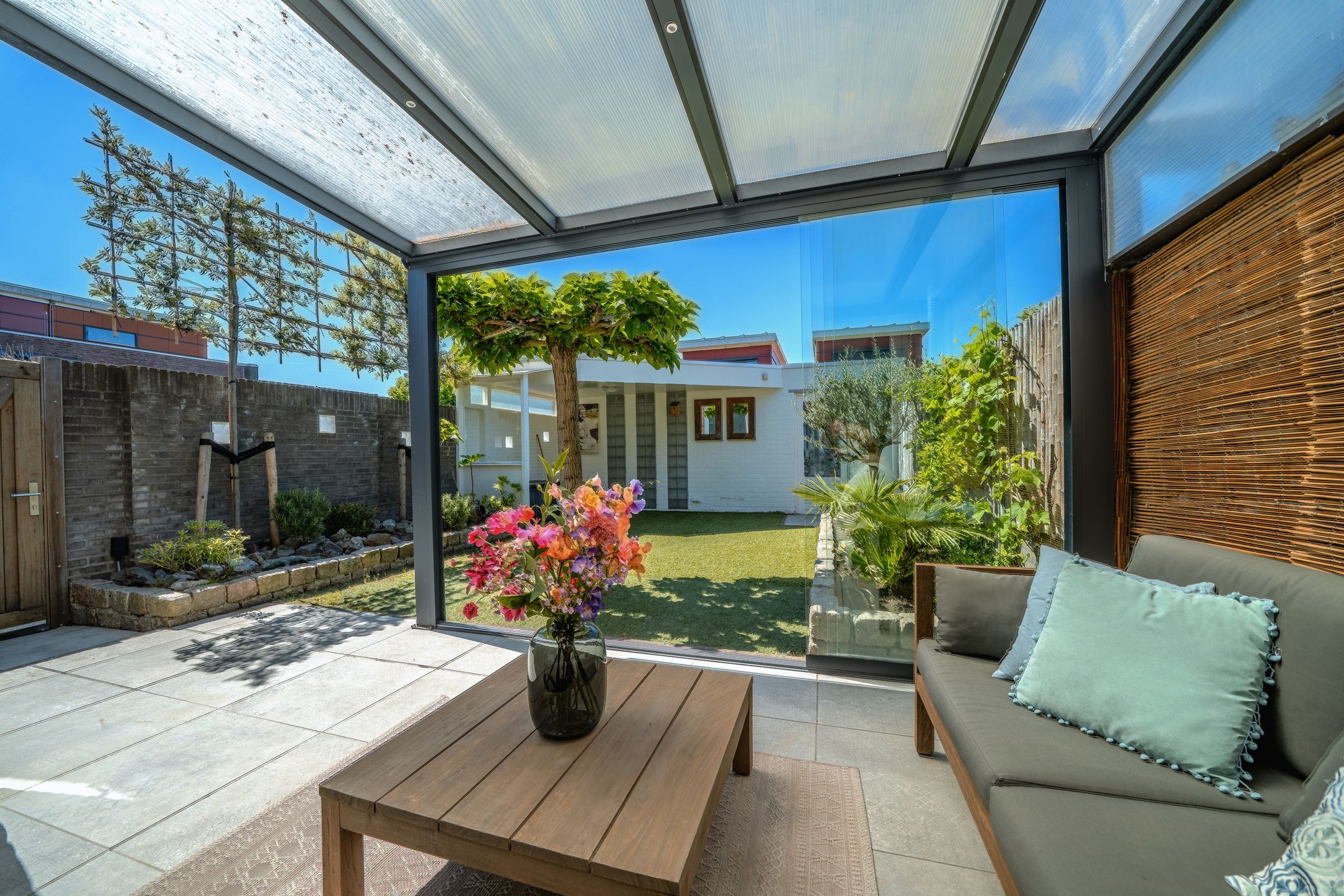 Foto 18 van Assepoester 13