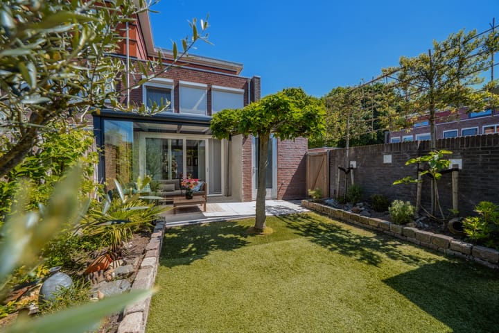 Foto 20 van Assepoester 13