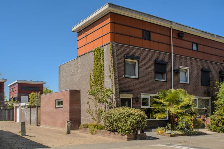 Foto 21 van Assepoester 13