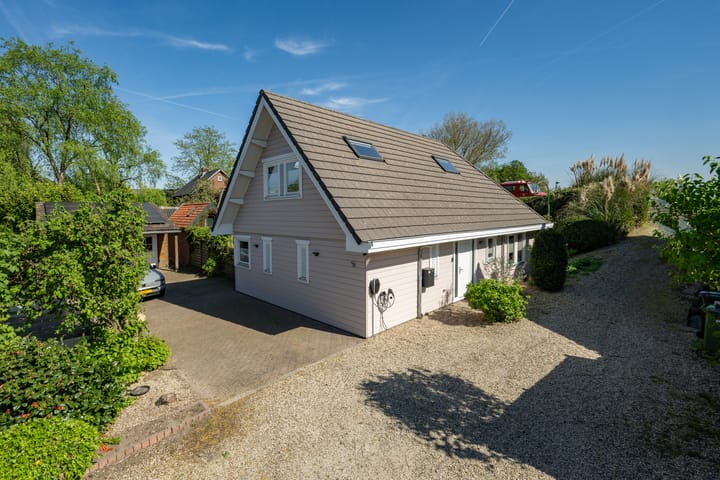 Photo 1 of Kerkstraat 13-A