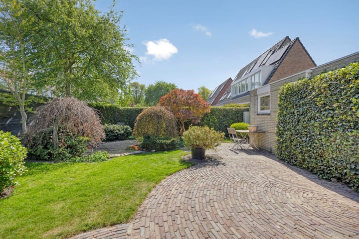 Foto 32 van Korvetstraat 37