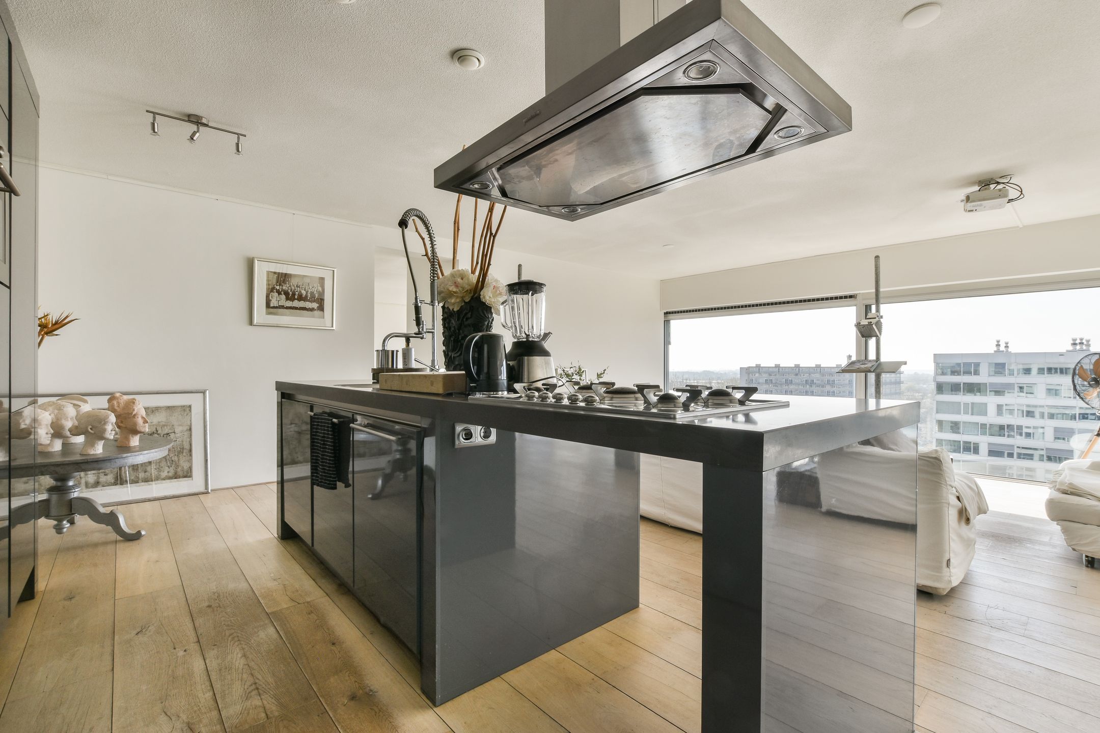 Foto 12 van Jan van Zutphenstraat 675